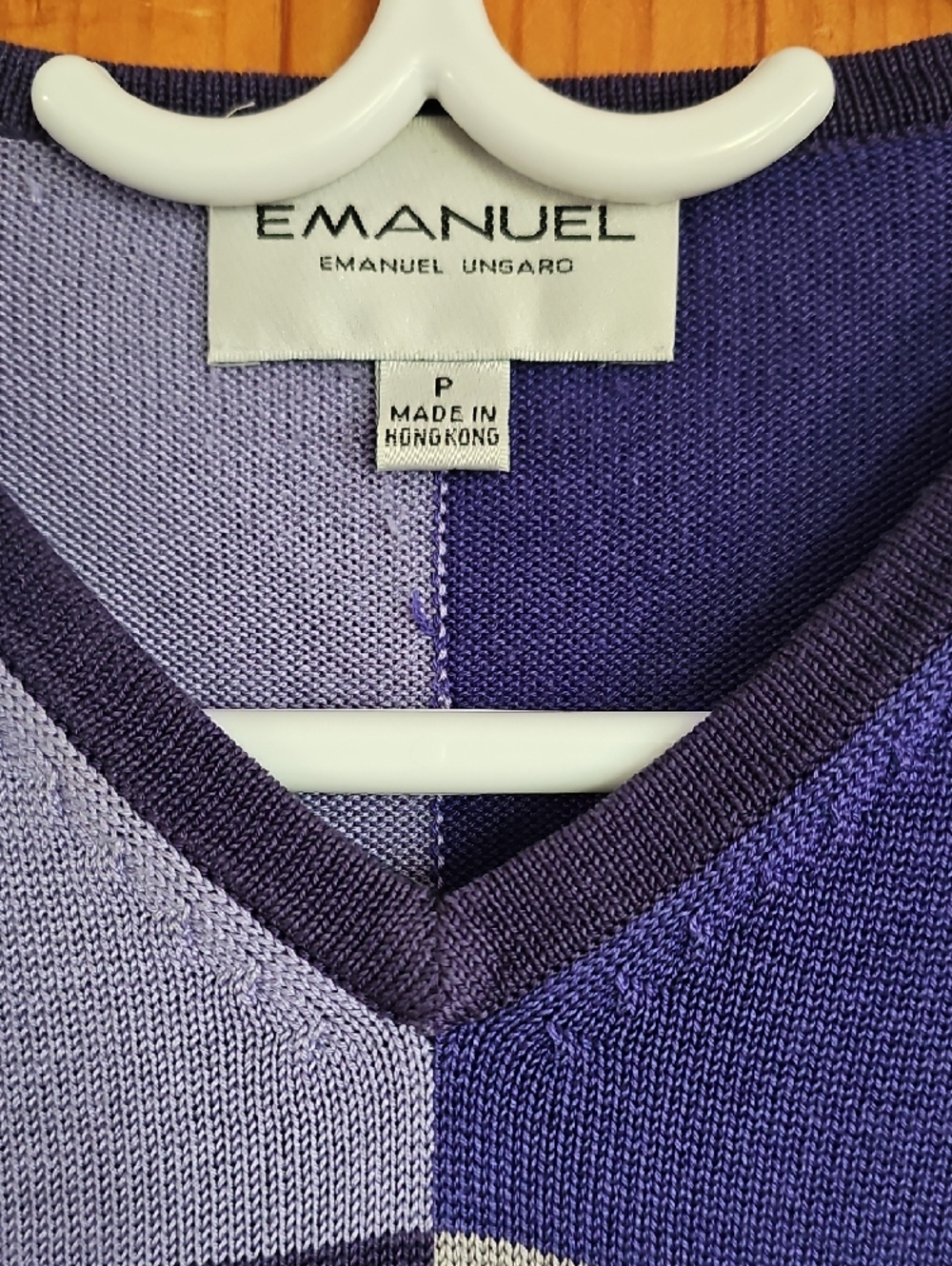 Emanuel Ungaro Men's V-Neck Checkerboard Sweater - Dark Purple & Light Lavender - Picture 8 of 10